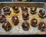 A picture of step 5 of Chocolate Crispy Cakes کاپ کیک کورن فلکس.