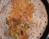 A picture of step 3 of Dosa with Sambhar and coconut chutney.