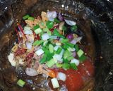 Foto langkah ke 3 dari resep Mie kuah bawang.