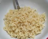 Foto langkah ke 3 dari resep Mie goreng Katsu sambel geprek.