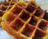 Foto del paso 3 de la receta: Waffles de papa y cebolla