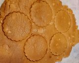 Foto del paso 6 de la receta Galletas de turrón bañadas en chocolate blanco