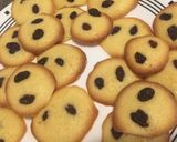 Hình bước làm 2 của món Cookies Bơ nho khô