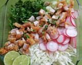 Foto del paso 2 de la receta: Ensalada con chicharrón 🥙🐖