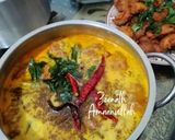 A picture of step 4 of Kadhi Pakoras with Finger Chillies.