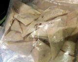 A picture of step 2 of Vegetable samosa (cabbage, carrot and capsicum).