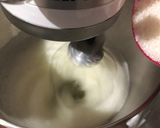 Foto langkah ke 2 dari resep Chiffon cake ketan hitam.