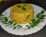 A picture of step 16 of Rava upma.