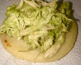 Foto del paso 3 de la receta: Arepas con pollo y palta 🍗🥑