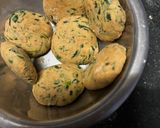 A picture of step 3 of Crispy Masala Puri with Vegetable Methi.