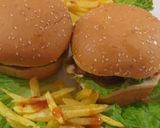 A picture of step 8 of Zinger burger.