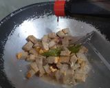 Foto langkah ke 6 dari resep Oncom/Dage Bumbu Kecap.