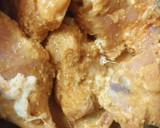 A picture of step 2 of Chicken tikka biryani.