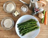Foto del passaggio 1 della ricetta Risotto agli asparagi