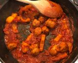 A picture of step 5 of Shakshuka with Sausage.