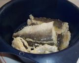 Foto del paso 7 de la receta Pimientos verdes rellenos de pescadilla confitada