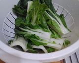 A picture of step 3 of Leek Chicken Soup.