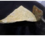 A picture of step 7 of Omelette Sandwich.