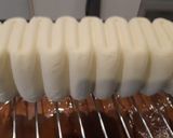 Une image de l'étape 8 de Bûche mousse chocolat et crémeux mangue passion.