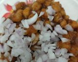 A picture of step 3 of Chickpea chaat.