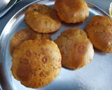 A picture of step 5 of Pumpkin /kaddu Puri.