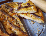 Foto del paso 6 de la receta: Focaccia con anchoas y paté de aceituna negra con avellanas