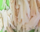 Foto langkah ke 2 dari resep Lumpia rebung, ebi, telur.