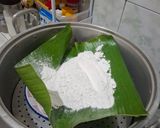 Foto langkah ke 4 dari resep Kue Putu Bambu (Versi Daun Pisang).