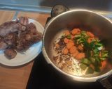 Foto del paso 3 de la receta: Timbal de rabo de toro y puré de patatas con crujiente de jamón