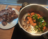 Foto del paso 3 de la receta: Timbal de rabo de toro y puré de patatas con crujiente de jamón