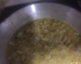 A picture of step 2 of Instant noodles chicken soup.