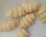 A picture of step 2 of White sauce Pizza Pasta.
