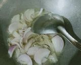 A picture of step 1 of Grilled aloo sandwich.