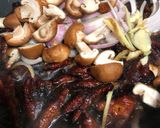 Gambar langkah 4 resipi Kaki ayam masak kicap gaya Cina.