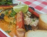 Foto del paso 3 de la receta: Tallarines en tinta de calamar con Mariscos en crema marinera