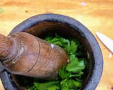 Foto del paso 3 de la receta: Pesto hecho en mortero