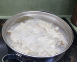 Foto del paso 1 de la receta: Patitas de cordero con tomate