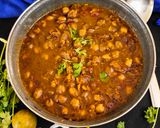 A picture of step 8 of Chole Masala.
