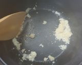 Foto langkah ke 1 dari resep Garlic Miso Soup.