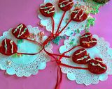 A picture of step 5 of Red Velvet Heart Balloons.