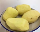 รูปขั้นตอนการทำที่ 1 ของ มันบดสูตรง่ายที่สุดในโลก🥔🧂