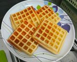 Foto langkah ke 5 dari resep Belgian Yeast Waffle.