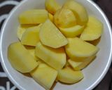 Foto langkah ke 1 dari resep Perkedel Kentang Ayam.