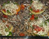 Foto del paso 5 de la receta: Patatas rellenas de carne y verduras con huevo
