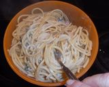 Φωτογραφία βήματος 14 της συνταγής Spaghetti με mascarpone, πράσο και λουκάνικο