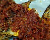 Foto langkah ke 4 dari resep Ikan Kembung Balado.