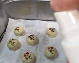 A picture of step 12 of Wagashi "Komug-Manju" Ume (Plum flower).