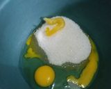Foto langkah ke 1 dari resep Bolu Pelangi 2 Telur.