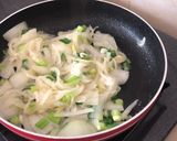Foto langkah ke 6 dari resep Tumisan Bawang.