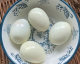 Gambar langkah 4 resipi Telur Rebus Air Asam.
